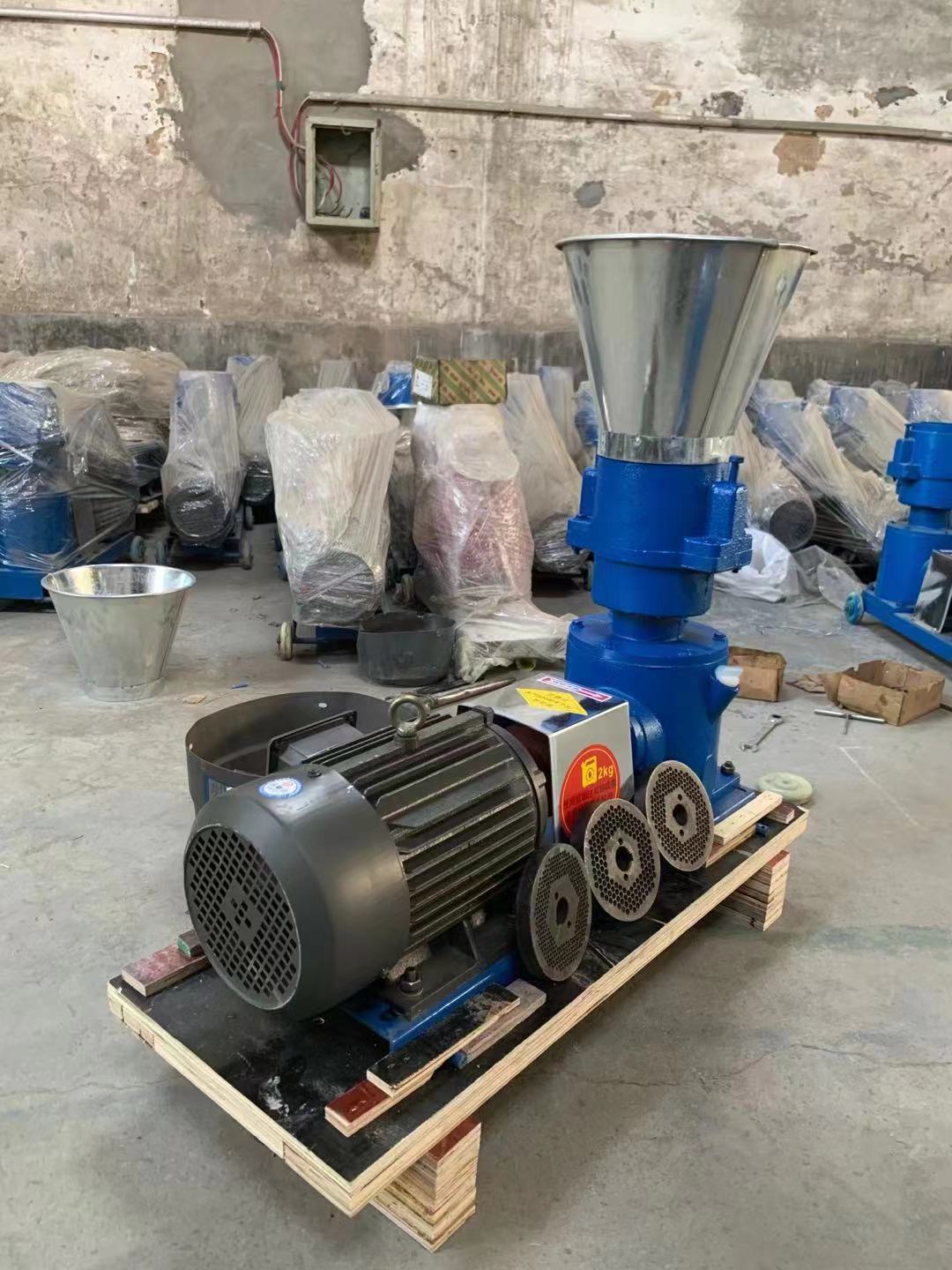 Animal Feed Pellet Mill With Large-Scale Animal Feed Pellet Mill With Large-Scale