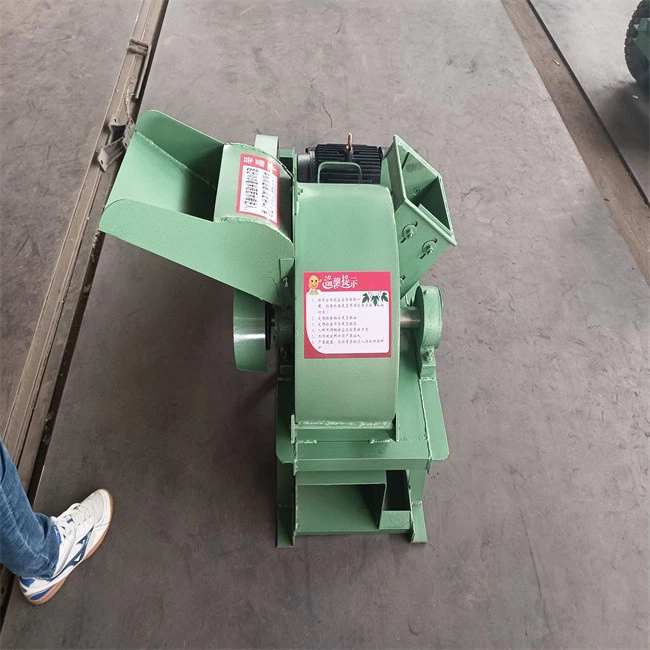 Máy hủy cành cây thải