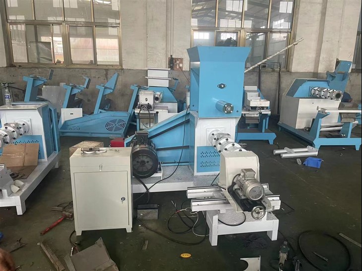 Máy đùn thức ăn nổi với tính nhất quán