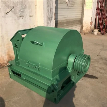 Máy băm gỗ thủy lực